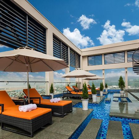 Luxury Beach Condo 5-Star, Rooftop Pool Дананг Екстериор снимка
