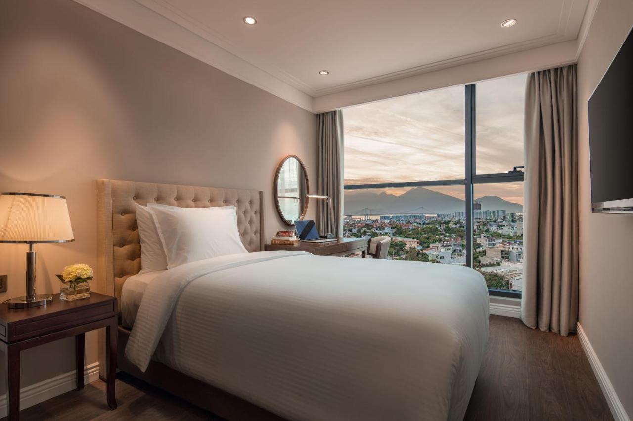 Luxury Beach Condo 5-Star, Rooftop Pool Дананг Екстериор снимка