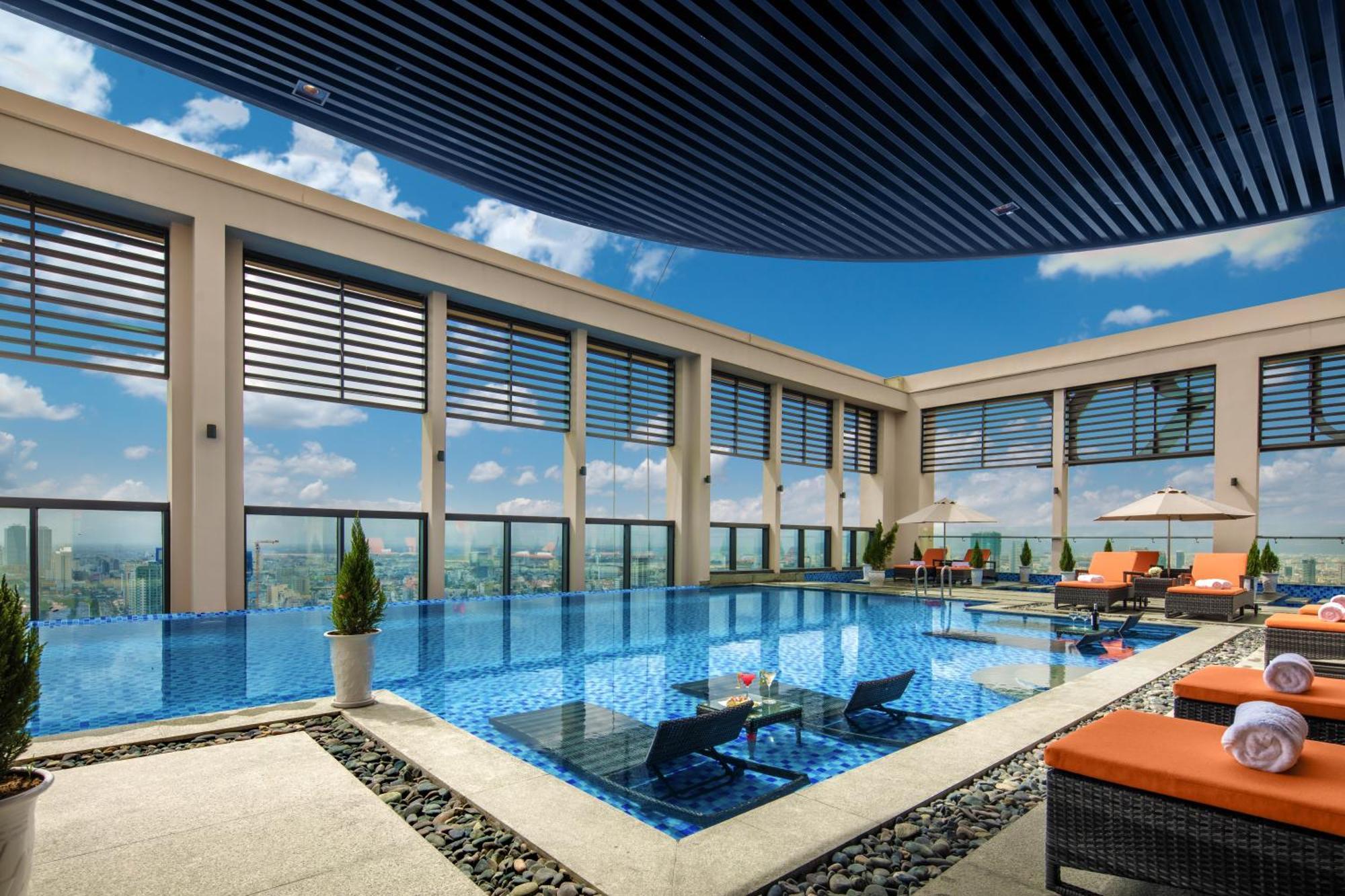 Luxury Beach Condo 5-Star, Rooftop Pool Дананг Екстериор снимка