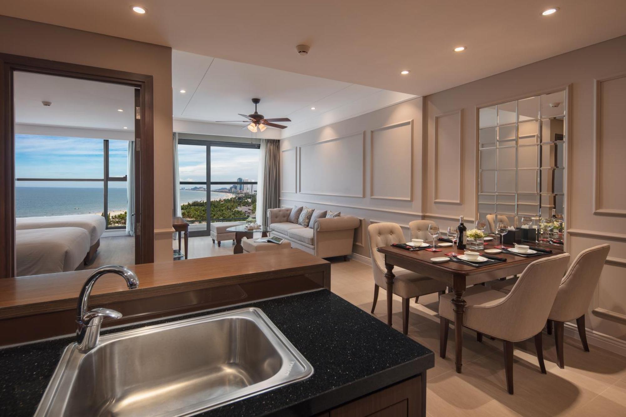 Luxury Beach Condo 5-Star, Rooftop Pool Дананг Екстериор снимка