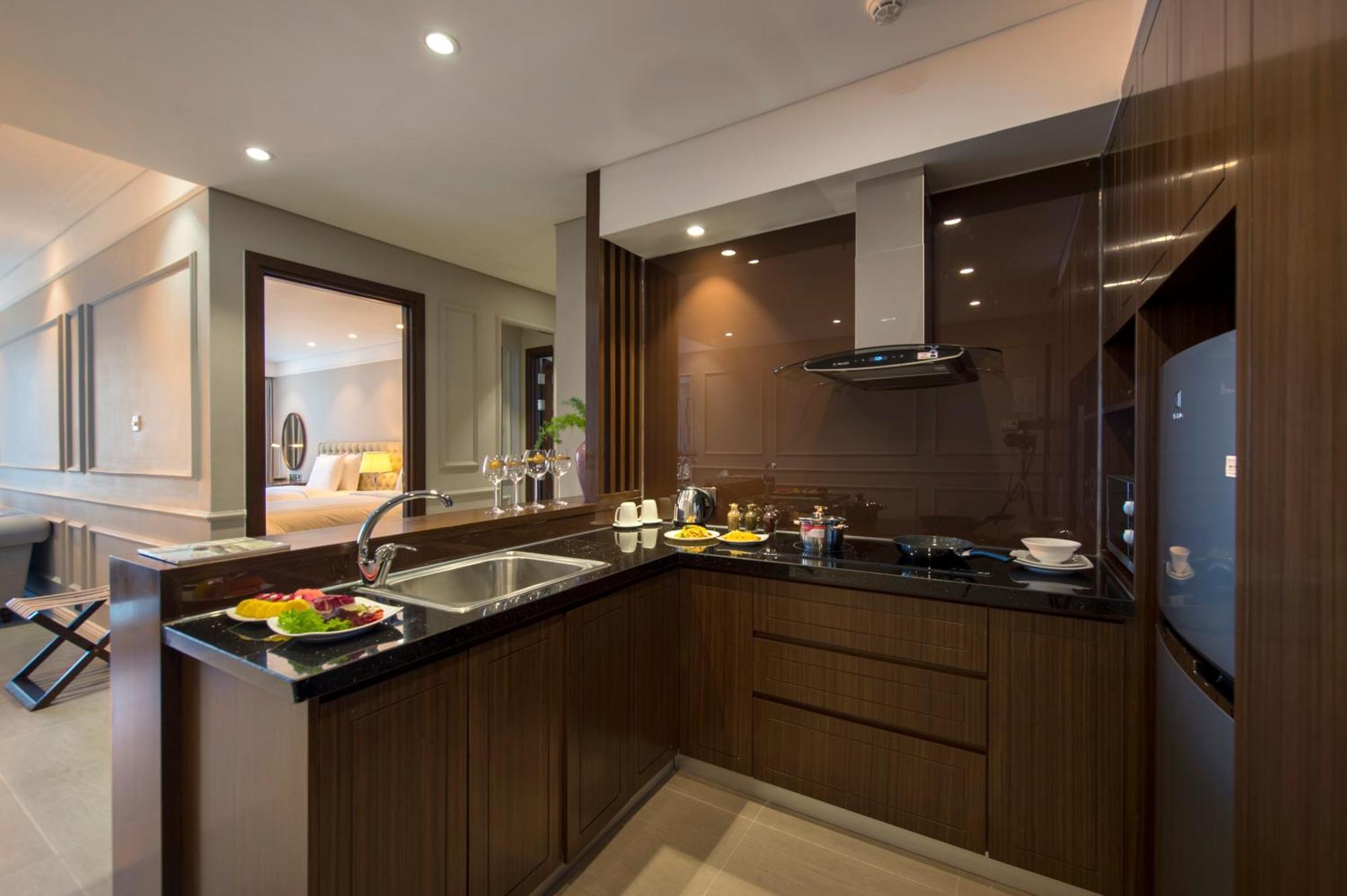 Luxury Beach Condo 5-Star, Rooftop Pool Дананг Екстериор снимка
